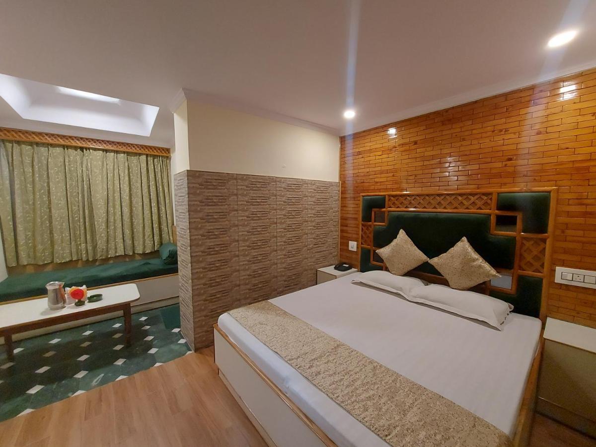 Brightland Hotel Shimla Eksteriør billede